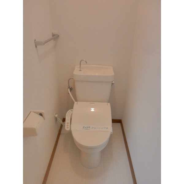 トイレ　コンパクトで使いやすいトイレです