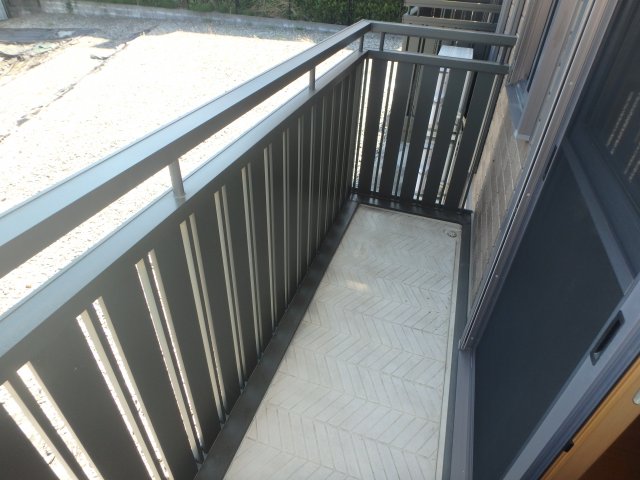 バルコニー　別部屋反転間取のお写真になります。参考にご覧くださいませ。別