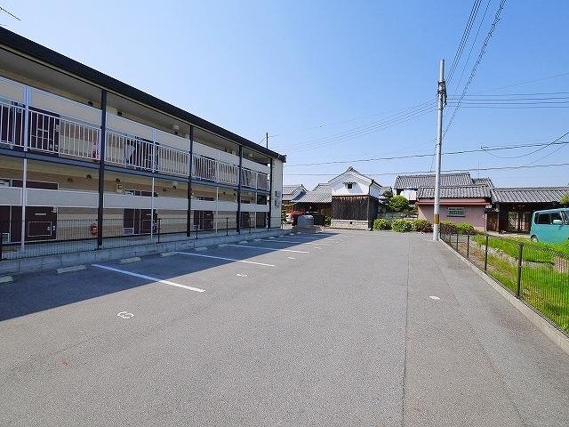 駐車場　駐車場完備です