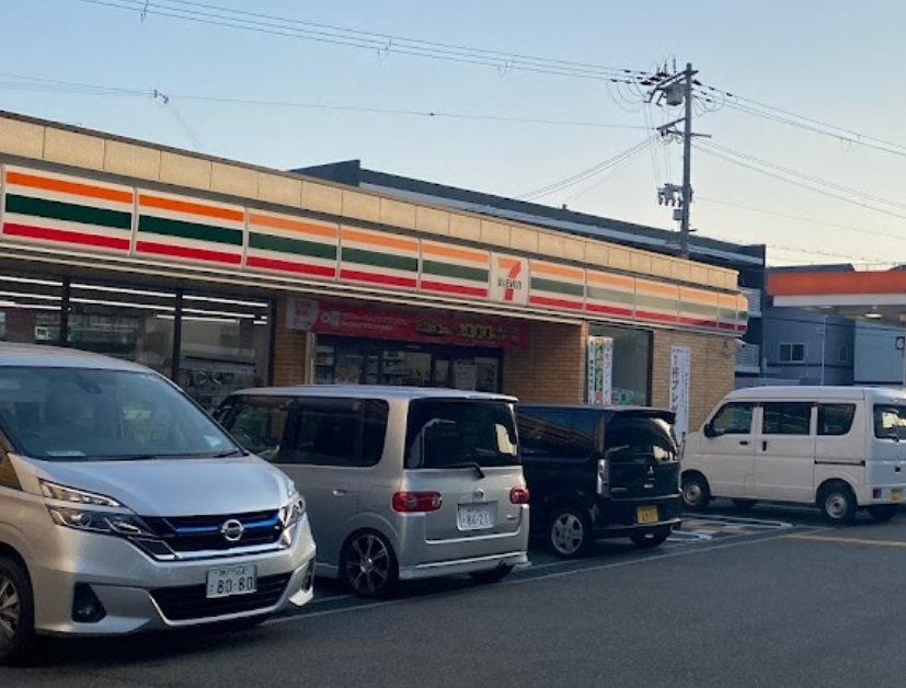 コンビニ　セブンイレブン 神戸住吉南町3丁目店（コンビニ）まで163m