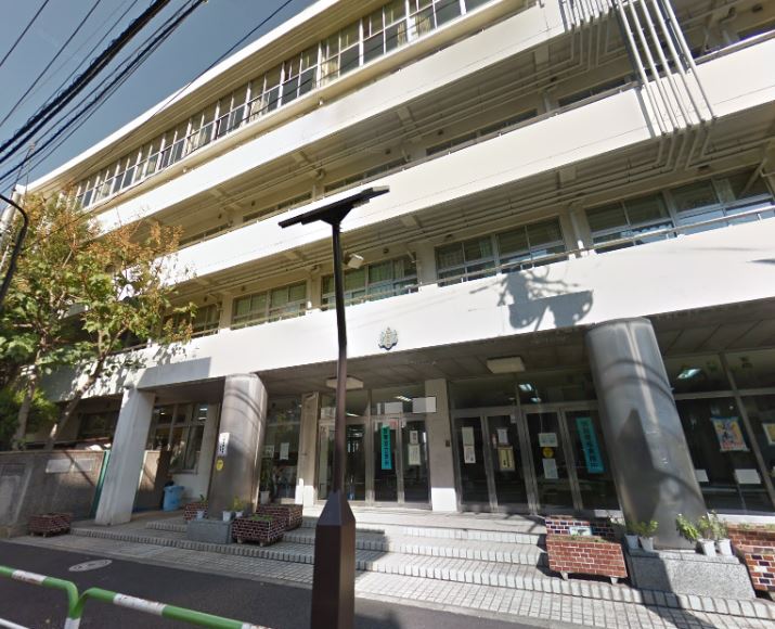 小学校　文京区立金富小学校（小学校）まで619m