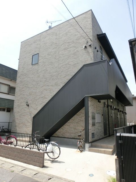 建物外観　お部屋探しはタウンハウジング千葉店にお任せ下さい♪