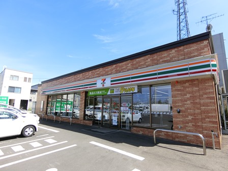 コンビニ　セブンイレブン札幌流通センター前店（コンビニ）まで435m
