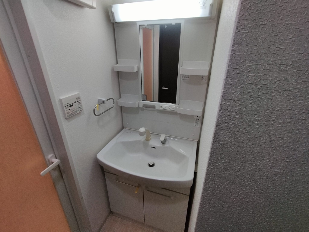 アジュール水堂の内装写真