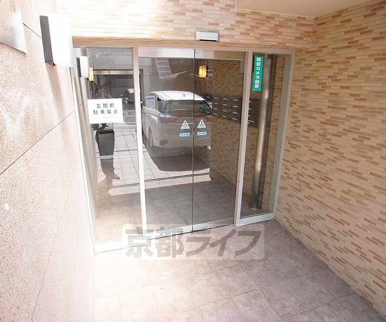 エントランス　おしゃれなエントランスです。