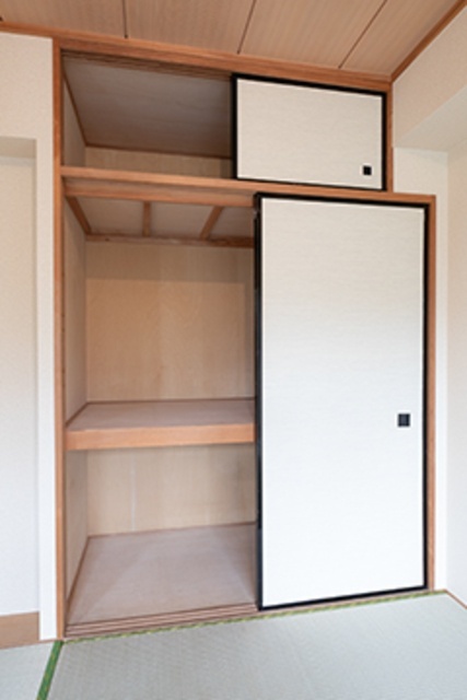 収納　全居室収納付きの物件です☆