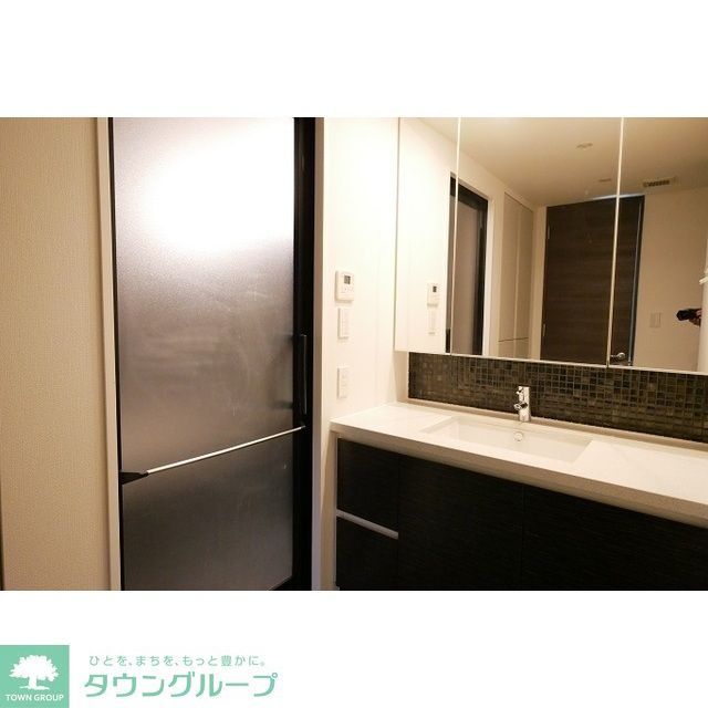 コンフォリア新宿イーストサイドタワーの内装写真