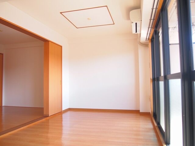 その他設備　リビングエアコン