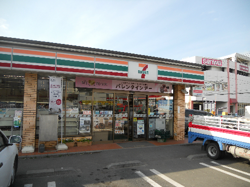 コンビニ　セブンイレブン 京王読売ランド前店（コンビニ）まで628m