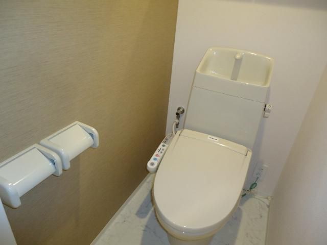 クレストハイムIIのトイレ写真