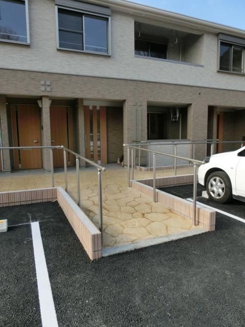 エントランス　お問合せはタウンハウジングまで！※現地待合わせ相談可能