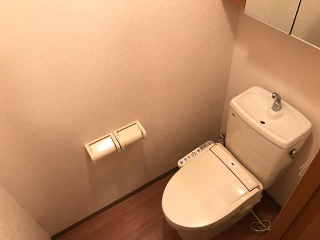 トイレ　シャワー付トイレ