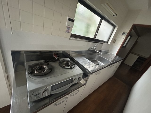 本町一戸建てのキッチン写真