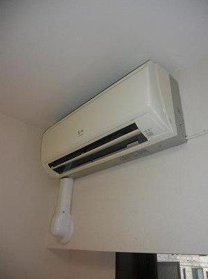その他　エアコン付き