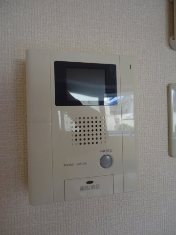 セキュリティ　※TV付インターホン！ 来訪者の顔が見えるから安心☆