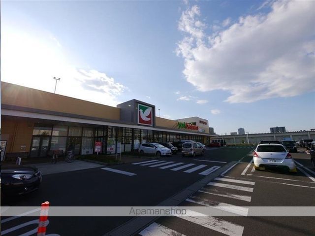 スーパー　ヨークベニマル太子堂店（スーパー）まで514m