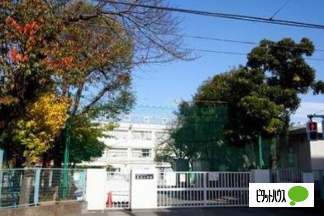 小学校　世田谷区立奥沢小学校（小学校）まで384m