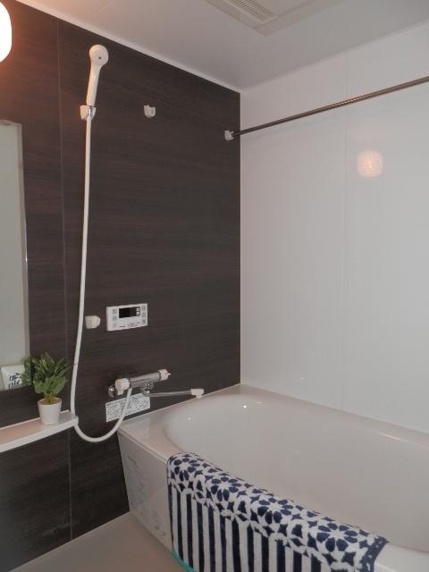 バス・シャワールーム　実際のお部屋に家具・家電等はありません。