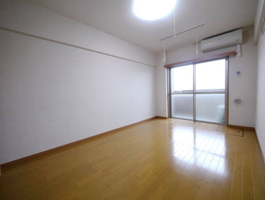 居室・リビング　※別部屋参照写真