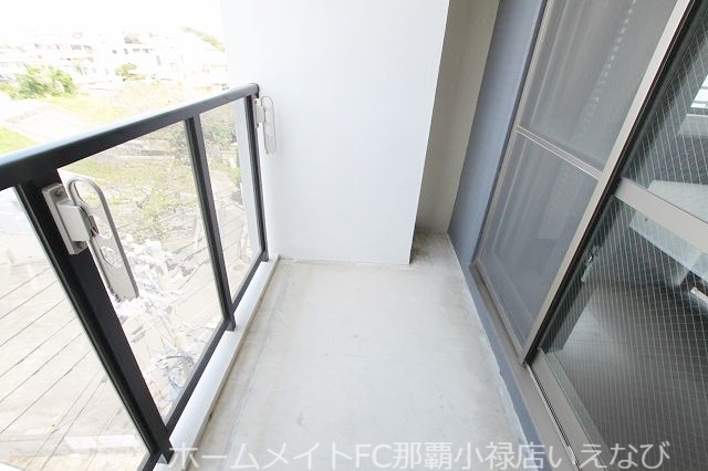バルコニー　※別部屋のお写真となります。