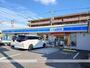 コンビニ　ローソン福山三吉町一丁目店（コンビニ）まで260m