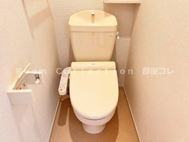 トイレ　※同タイプ写真