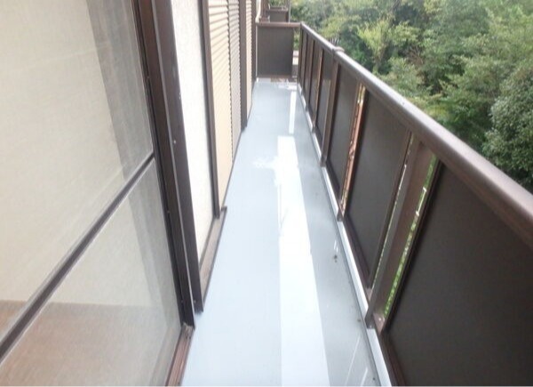 バルコニー　図面と現状に相違がある場合には現状を優先