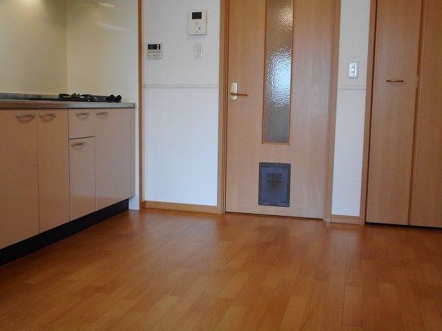 サンリット山本の居間写真