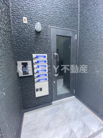 エントランス　清潔なエントランスです