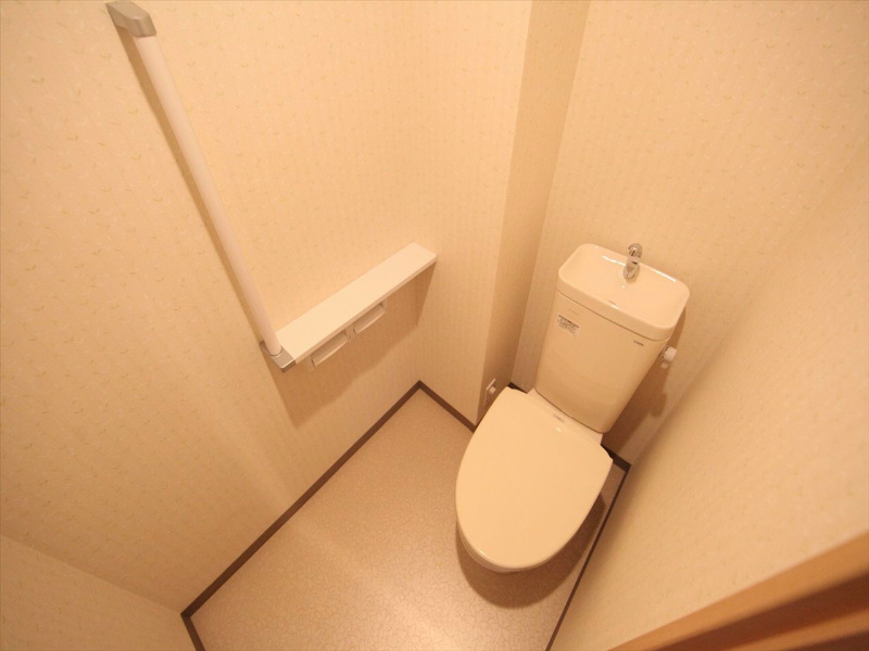 トイレ　暖房便座付トイレ