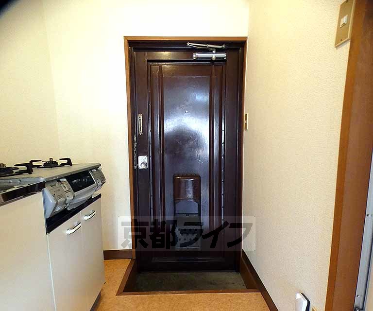 パレスJの玄関写真