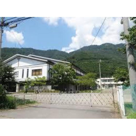 小学校　上田市立塩尻小学校（小学校）まで1305m