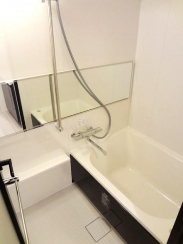バス・シャワールーム　※別部屋の参考写真です。