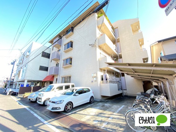 岩橋マンションの外観写真