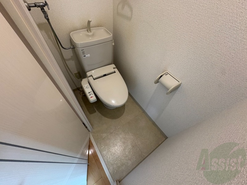 トイレ　トイレです。ウォシュレット付を探している方、おすすめです。