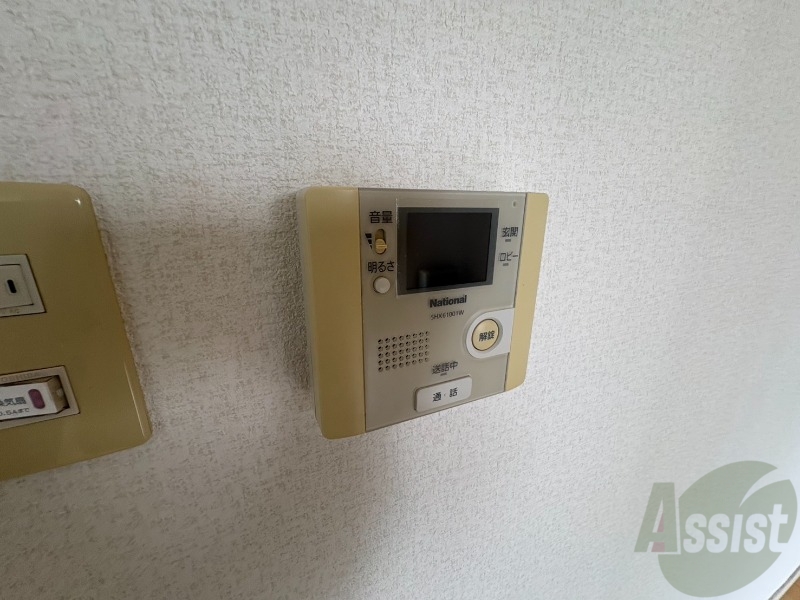 その他設備　ＴＶモニター付インターホンです。来客者の顔が見えるので安心！