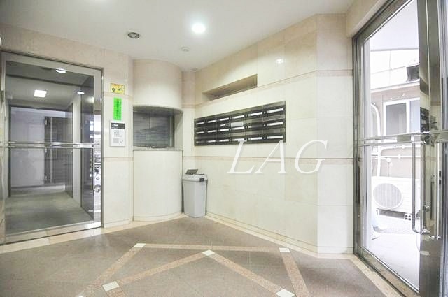 東京メトロ南北線 白金高輪駅 徒歩7分 3階建 築29年の外観写真