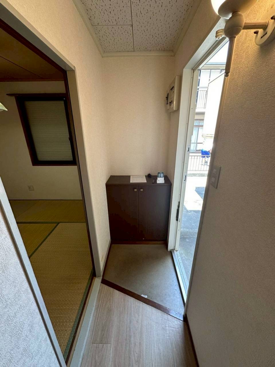 玄関　落ち着いた玄関です