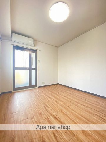 阪神本線 姫島駅 徒歩3分 5階建 築36年の居間写真