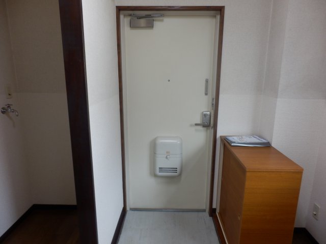 玄関　サンプル写真となります。