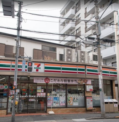 コンビニ　セブンイレブン 田端3丁目店（コンビニ）まで333m