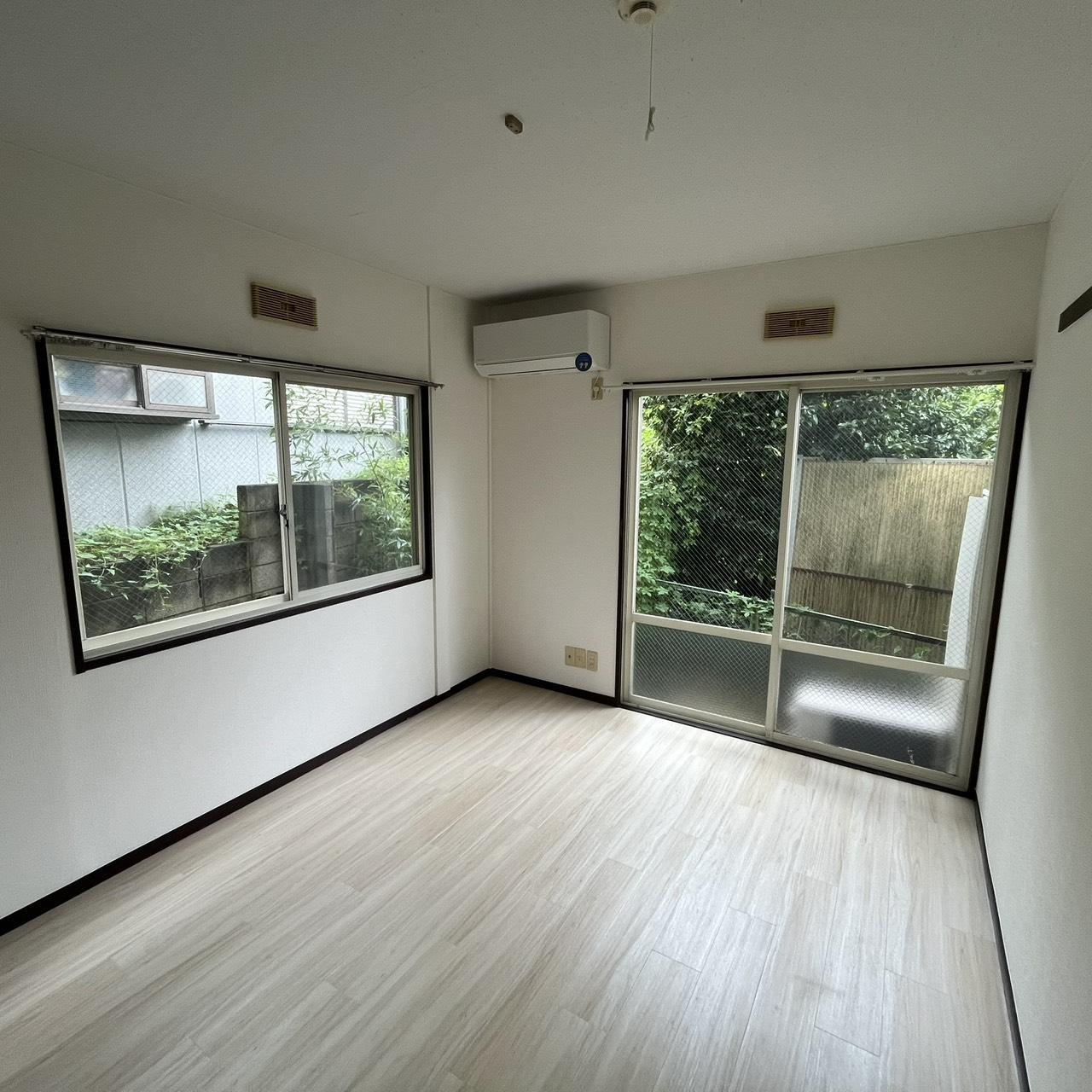 プティット・ビラ妙蓮寺2の居間写真