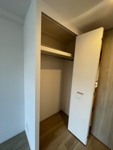 収納　モデル写真