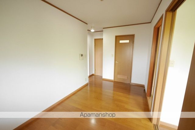 アーバンライフ千代町の居間写真