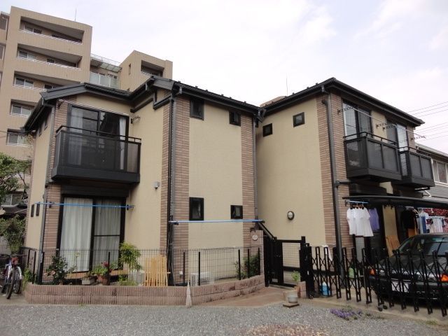 建物外観　平成１４年築