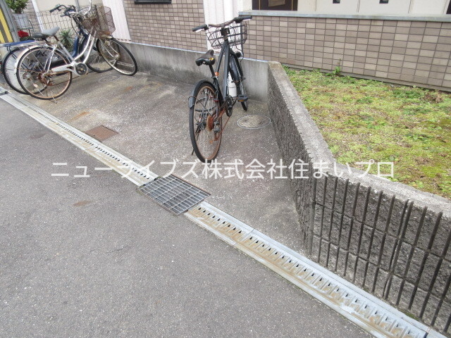 京阪本線 寝屋川市駅 徒歩9分 3階建 築31年の外観写真