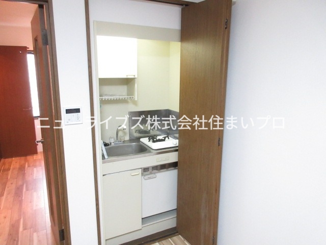 京阪本線 寝屋川市駅 徒歩9分 3階建 築31年のキッチン写真
