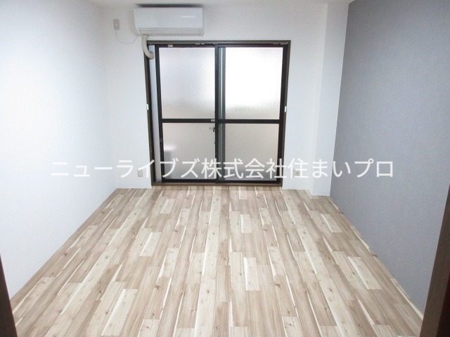 京阪本線 寝屋川市駅 徒歩9分 3階建 築31年の居間写真