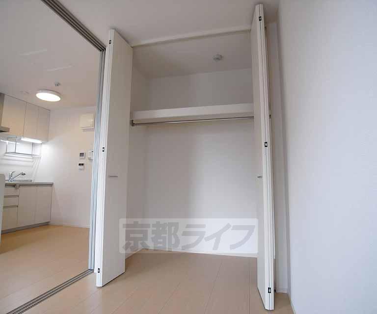 収納　たっぷり収納できるクローゼットです。