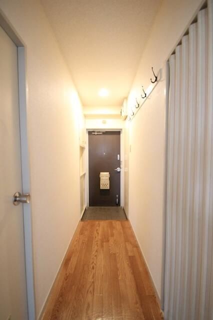 小田急線 千歳船橋駅 徒歩17分 6階建 築41年の玄関写真